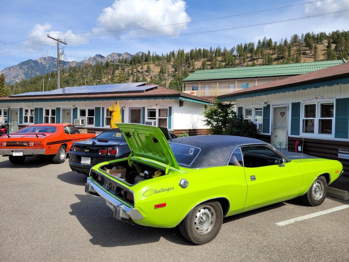 Lido Motel Radium Hot Springs Exterior foto